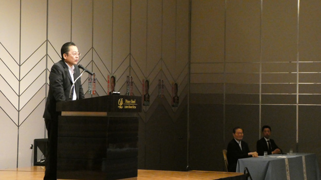 滋賀県建設業協会ならびに滋賀県建設産業団体連合会の桑原会長からご挨拶を頂きました。
